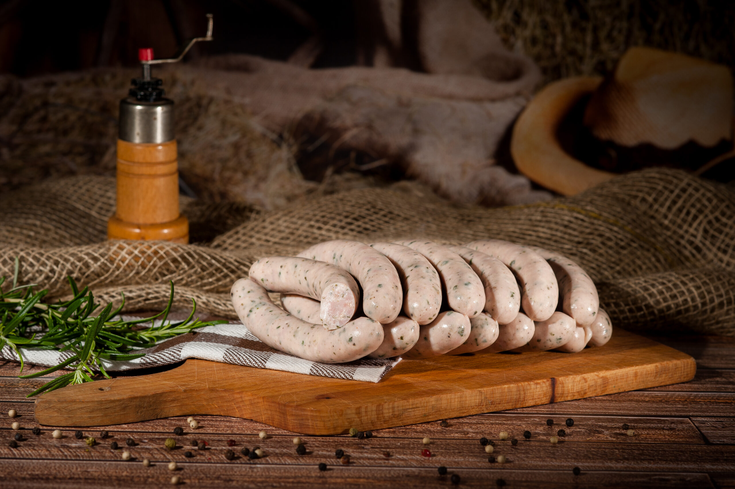 Kiełbasa biała grillowa cienka na ruszt | Producent mięsa i wędlin